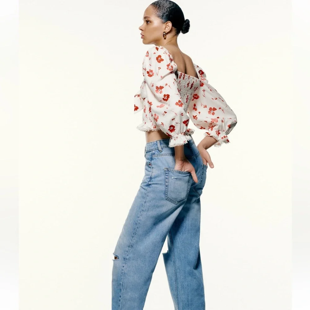 Zara Floral Blouse with Puff Sleeves Size Medium
